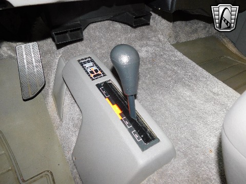 1995 Chevrolet Suburban image 107