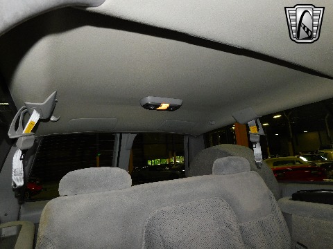 1995 Chevrolet Suburban image 134