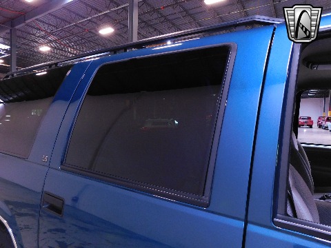 1995 Chevrolet Suburban image 58