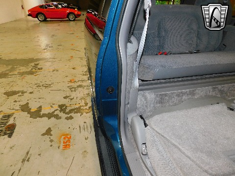 1995 Chevrolet Suburban image 138