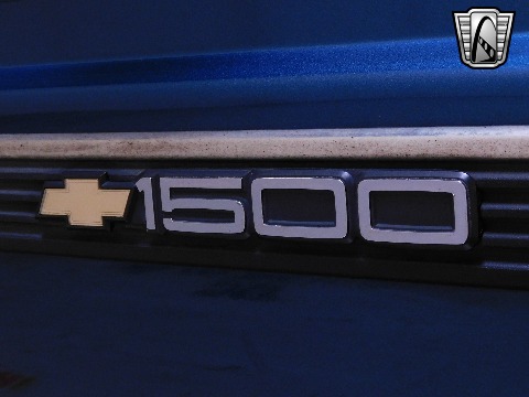 1995 Chevrolet Suburban image 62