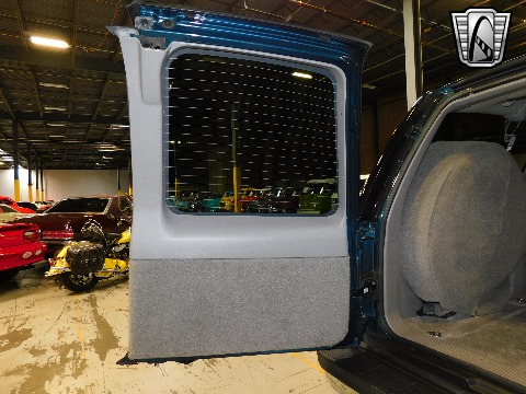 1995 Chevrolet Suburban image 89