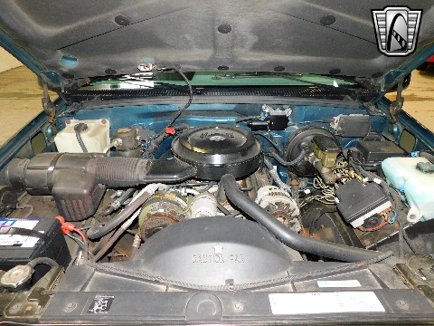 1995 Chevrolet Suburban image 141