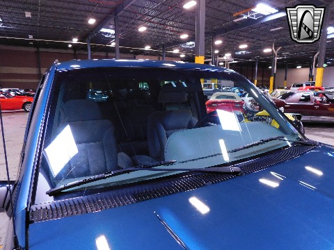 1995 Chevrolet Suburban image 64