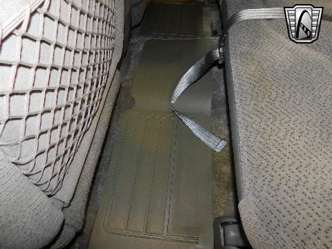 1995 Chevrolet Suburban image 117