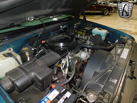 1995 Chevrolet Suburban image 143
