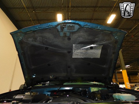 1995 Chevrolet Suburban image 146