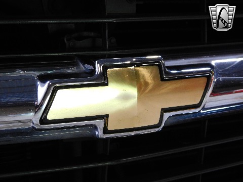 1995 Chevrolet Suburban image 70