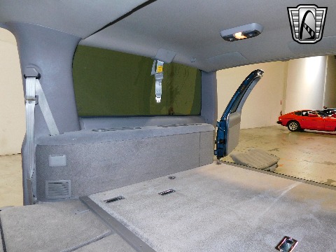 1995 Chevrolet Suburban image 125