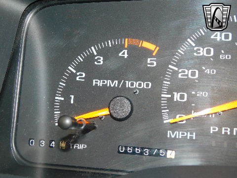 1995 Chevrolet Suburban image 101