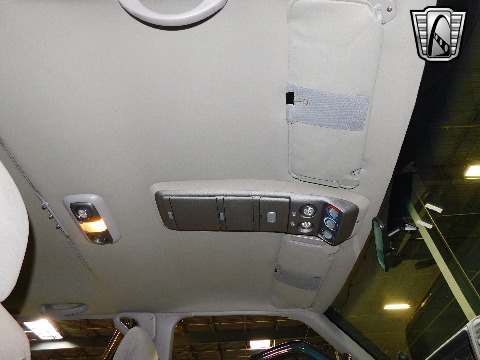 1995 Chevrolet Suburban image 132