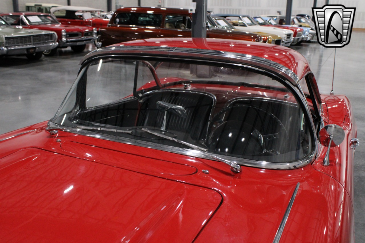 1962 Chevrolet Corvette 73