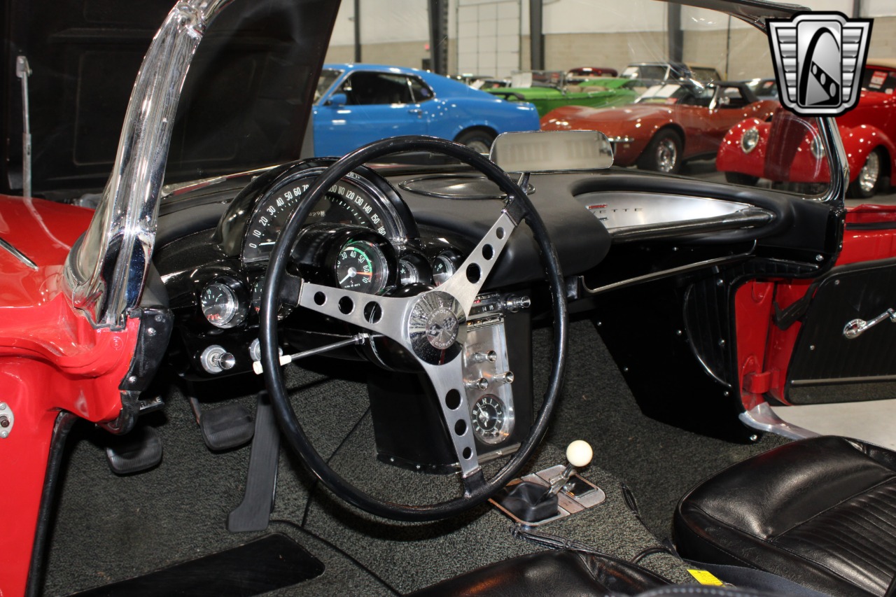 1962 Chevrolet Corvette 23