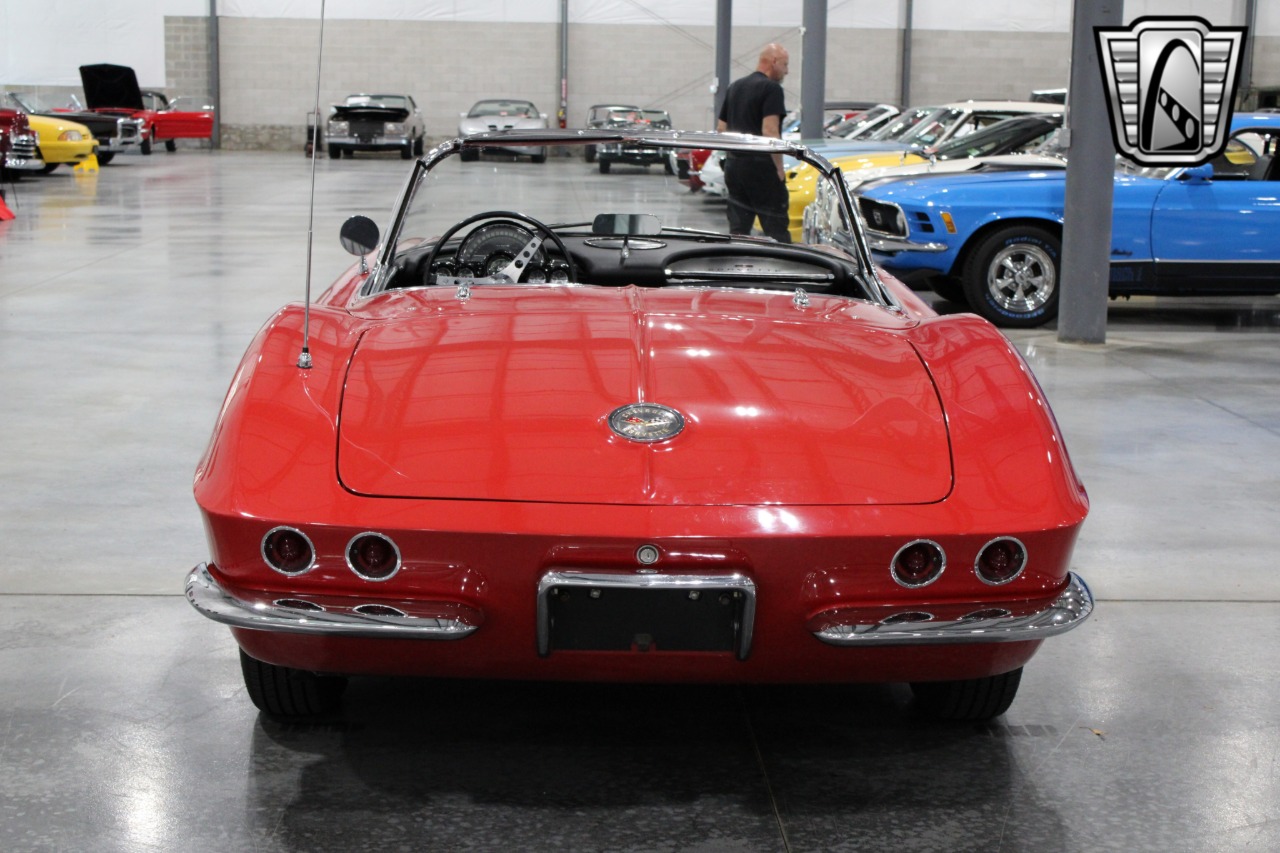 1962 Chevrolet Corvette 35