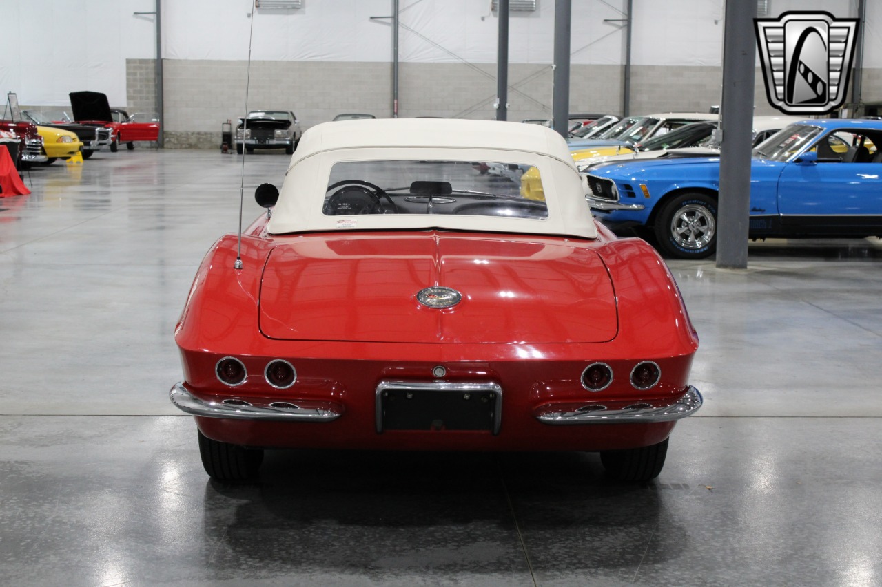 1962 Chevrolet Corvette 42