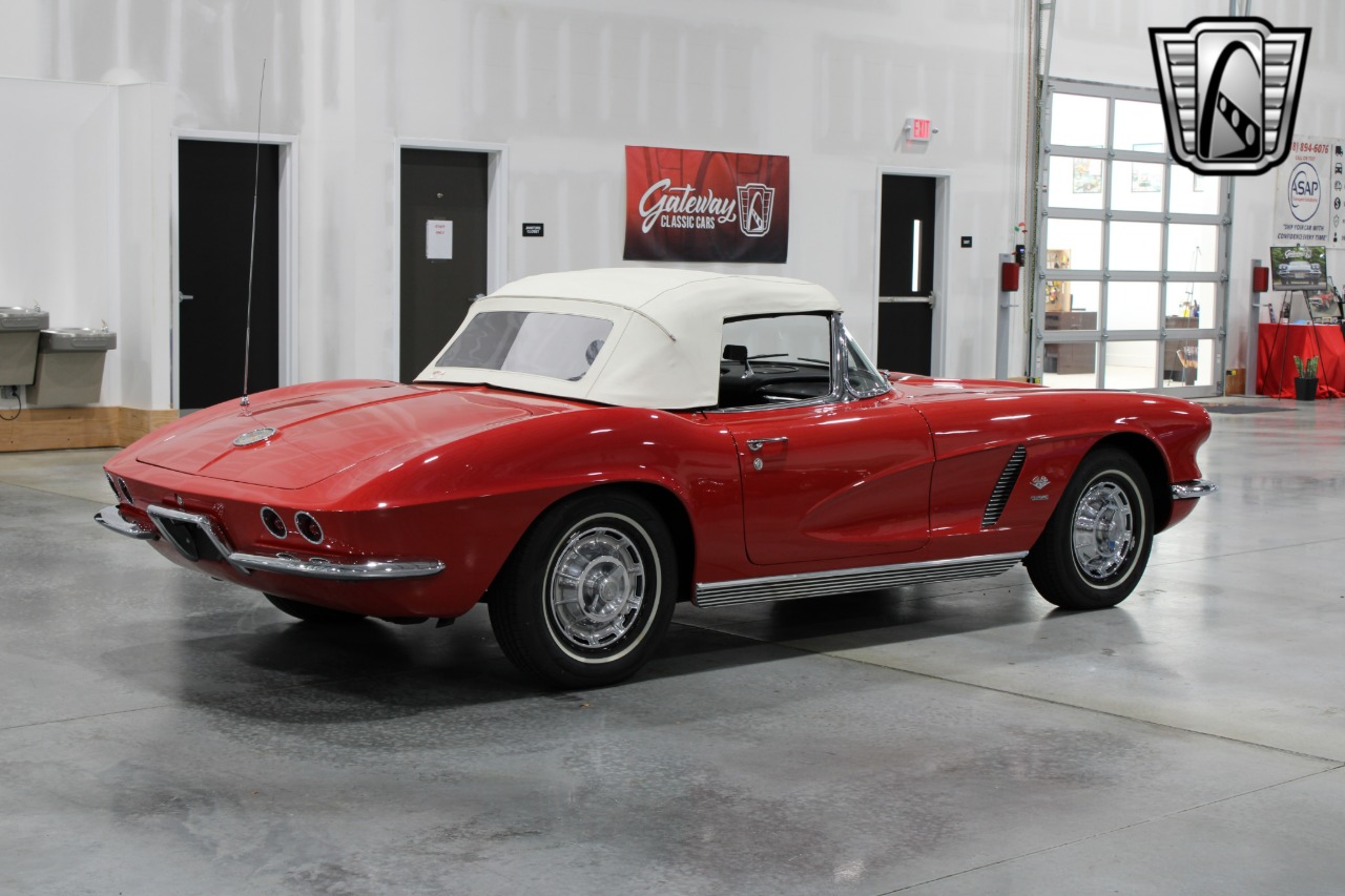 1962 Chevrolet Corvette 43