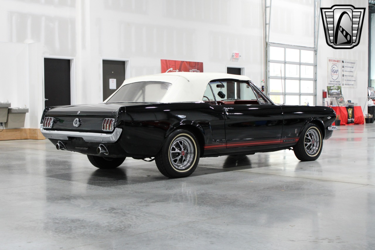 1965 Ford Mustang 13