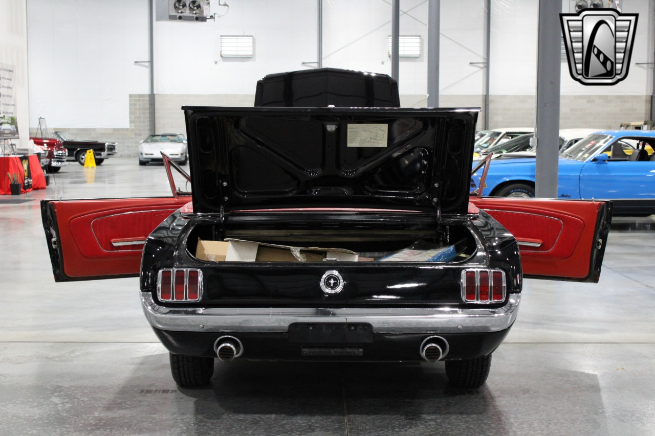 1965 Ford Mustang 18