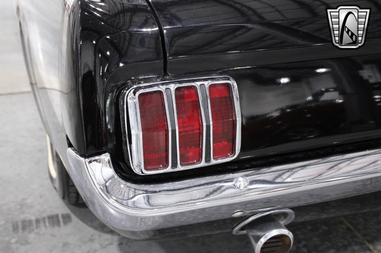 1965 Ford Mustang 73