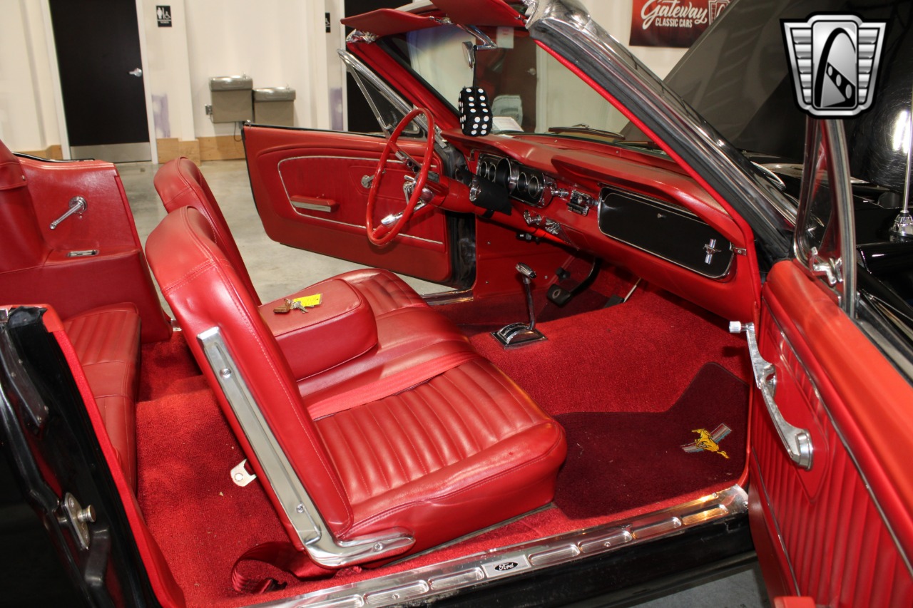 1965 Ford Mustang 7