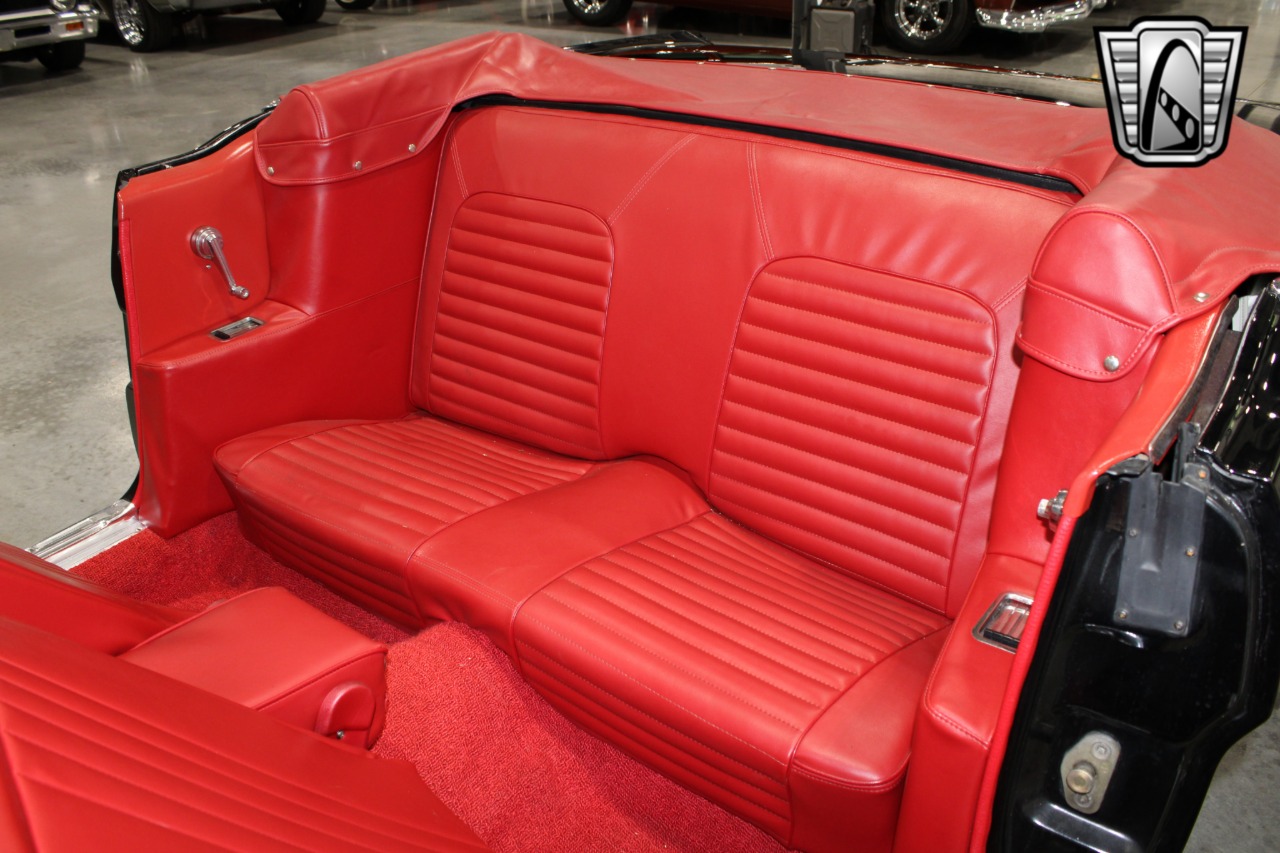 1965 Ford Mustang 8