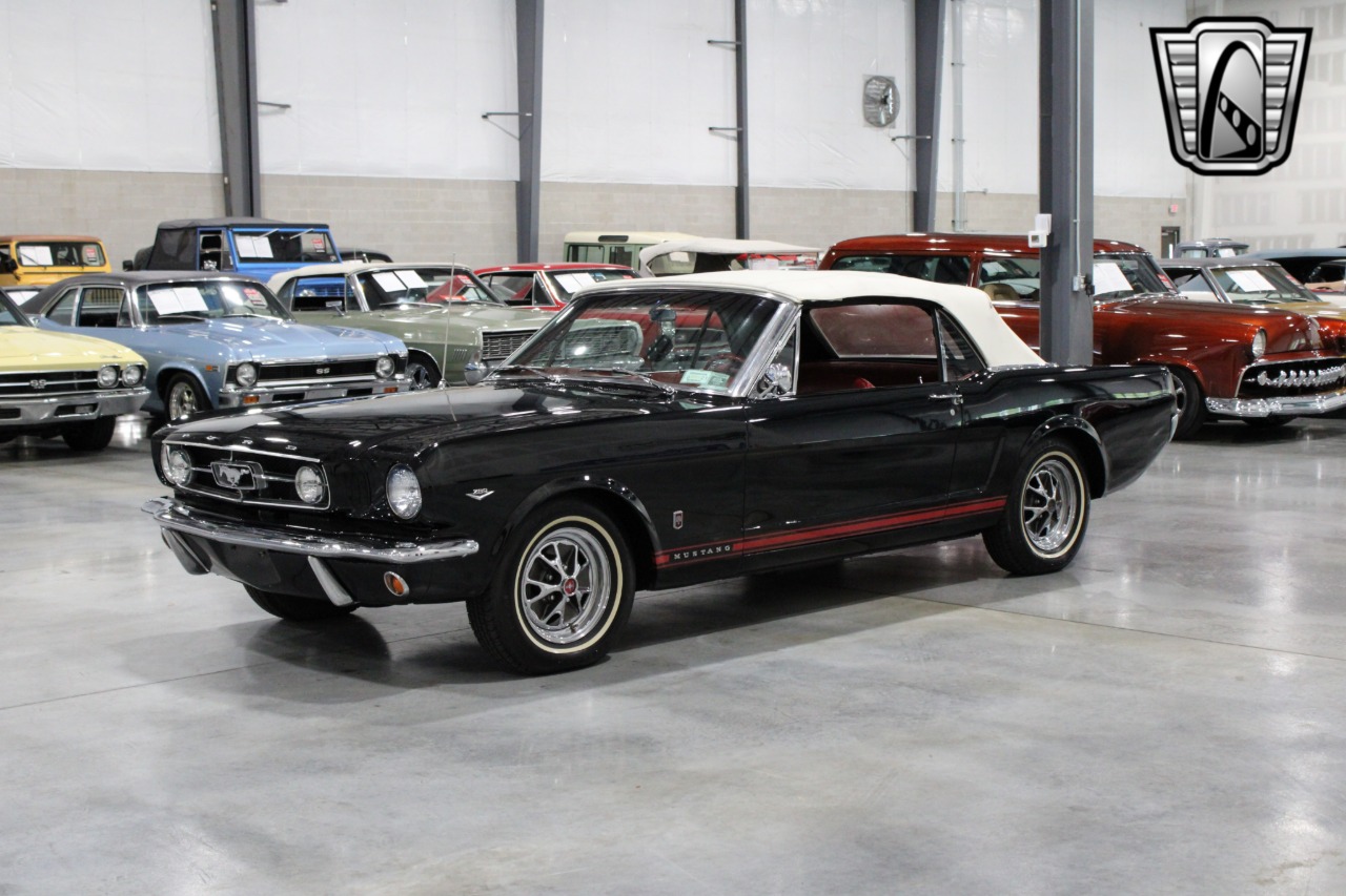 1965 Ford Mustang 35