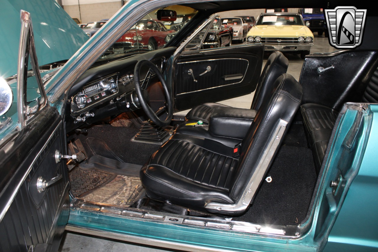 1965 Ford Mustang 6