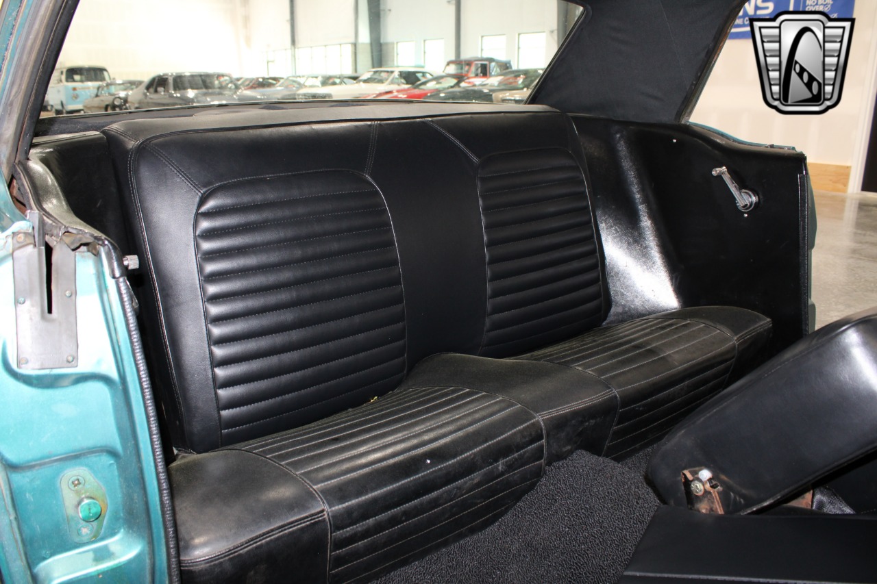 1965 Ford Mustang 25