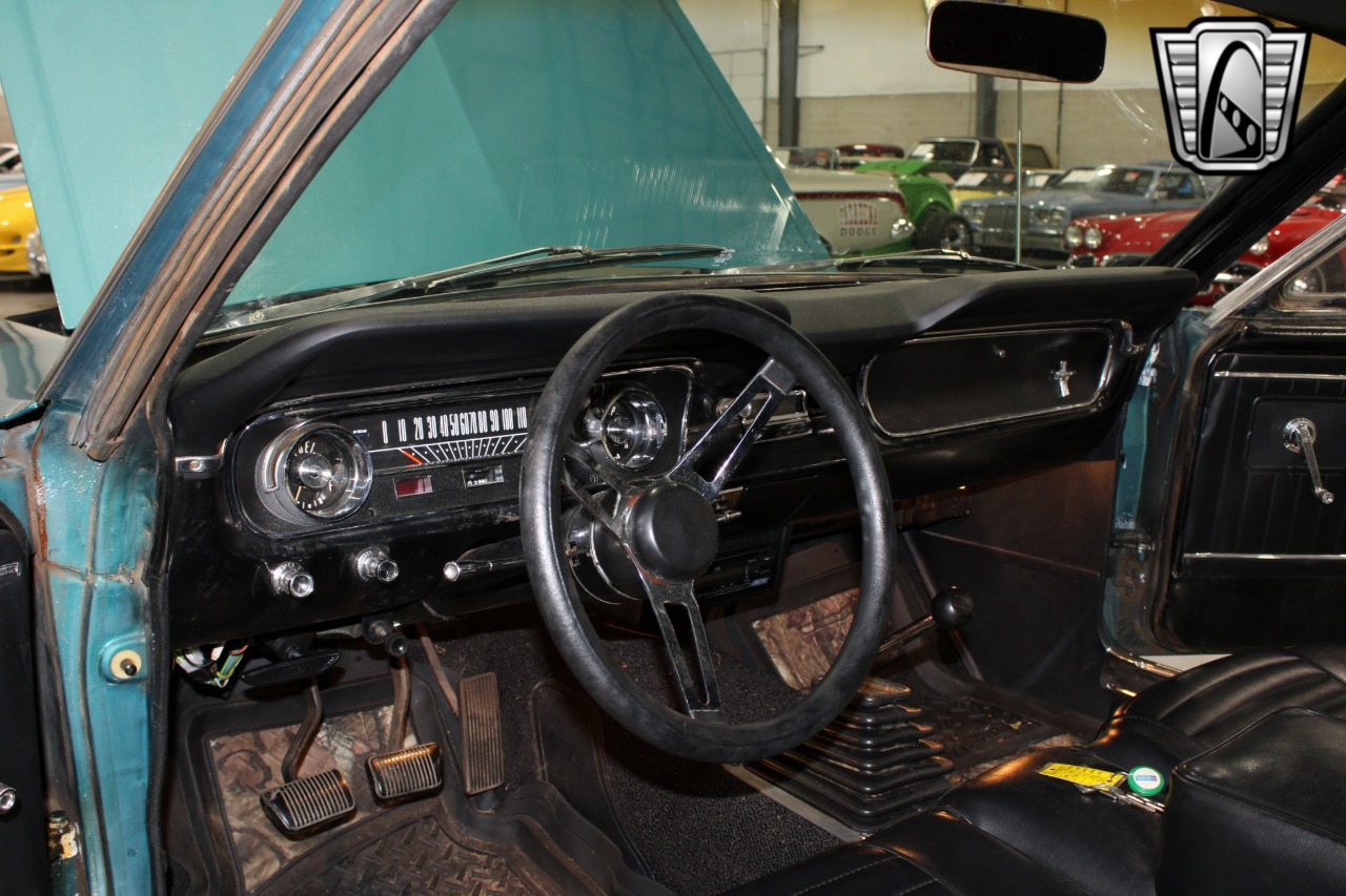 1965 Ford Mustang 23