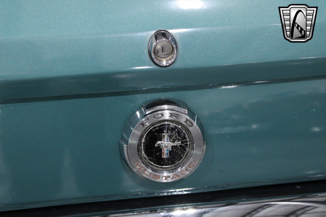 1965 Ford Mustang 70