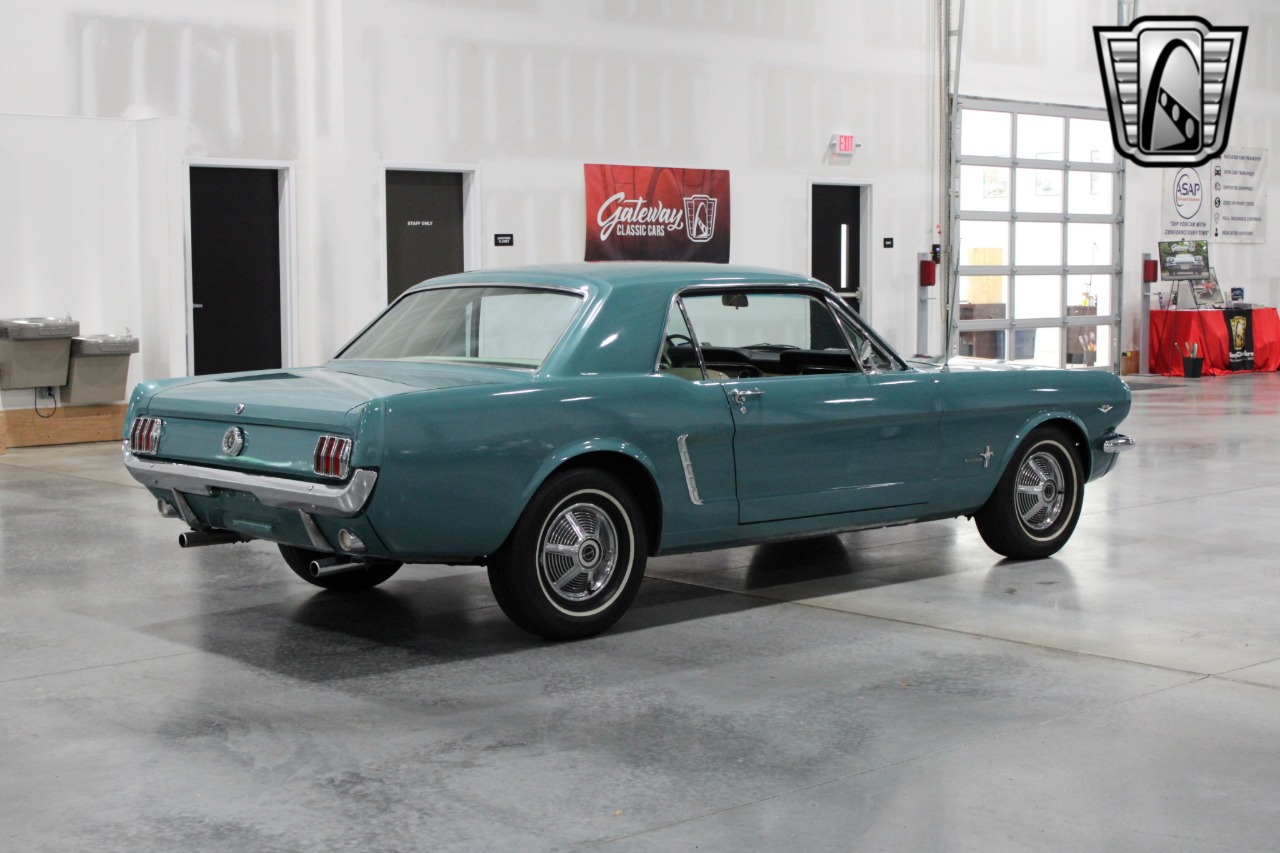 1965 Ford Mustang 4