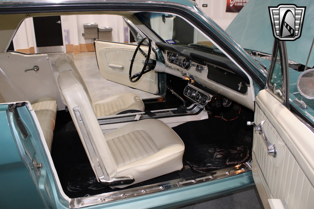 1965 Ford Mustang 7