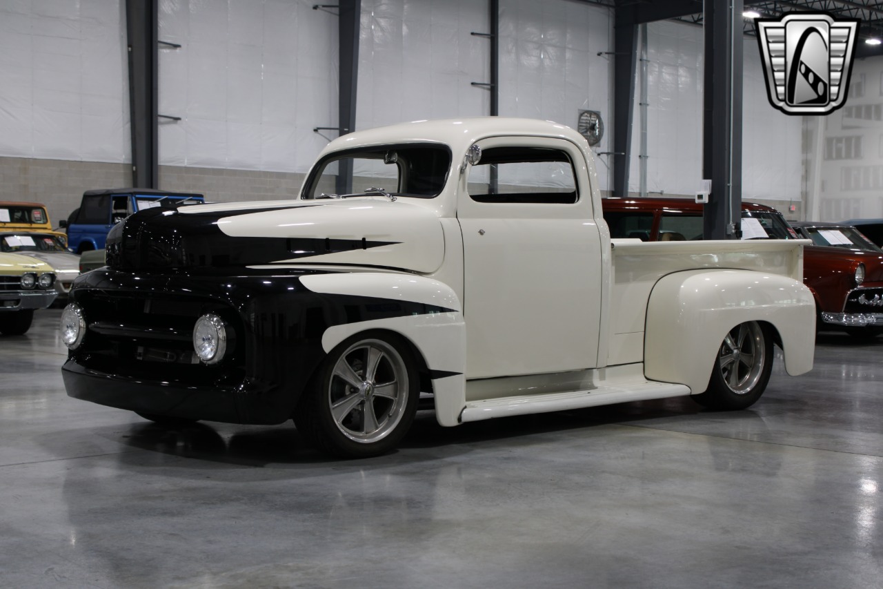 1951 Ford F1 12