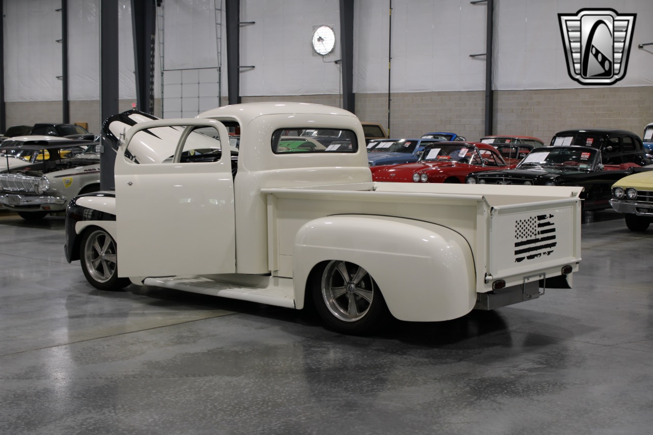 1951 Ford F1 17