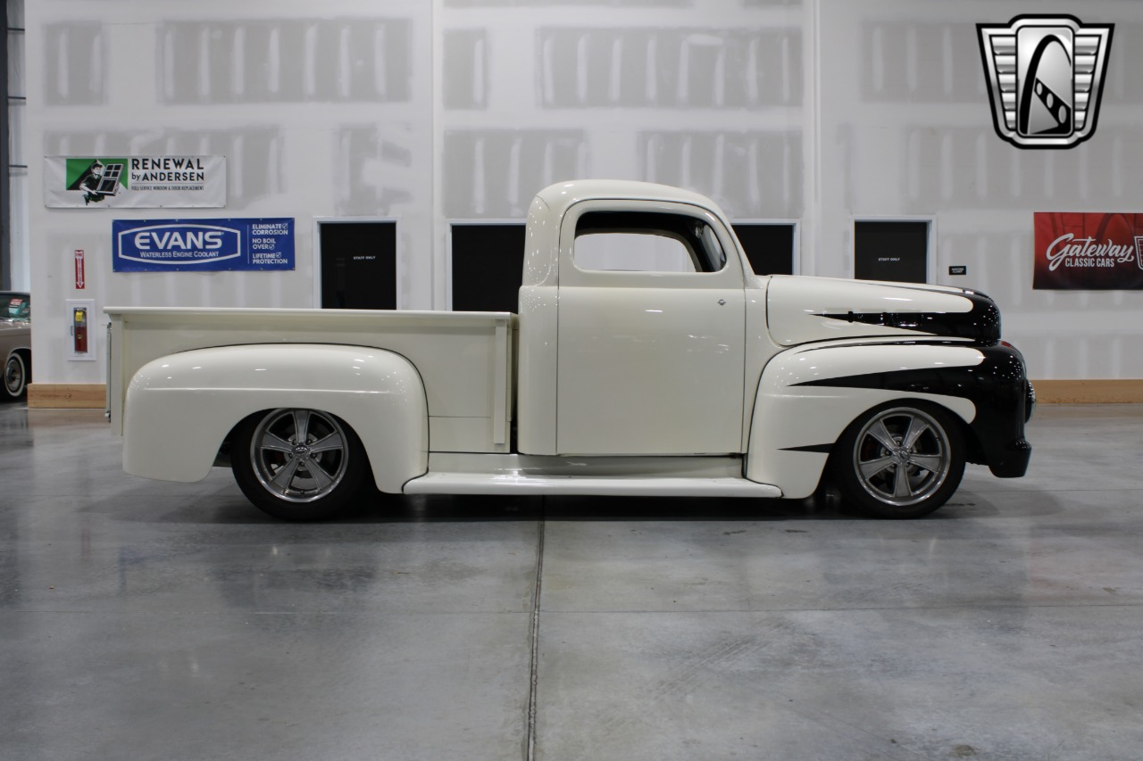 1951 Ford F1 42