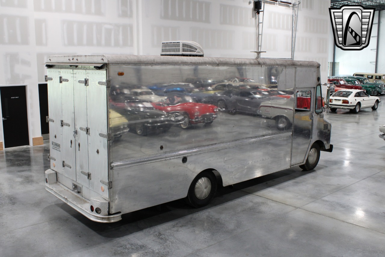 1984 Chevrolet Grumman 15