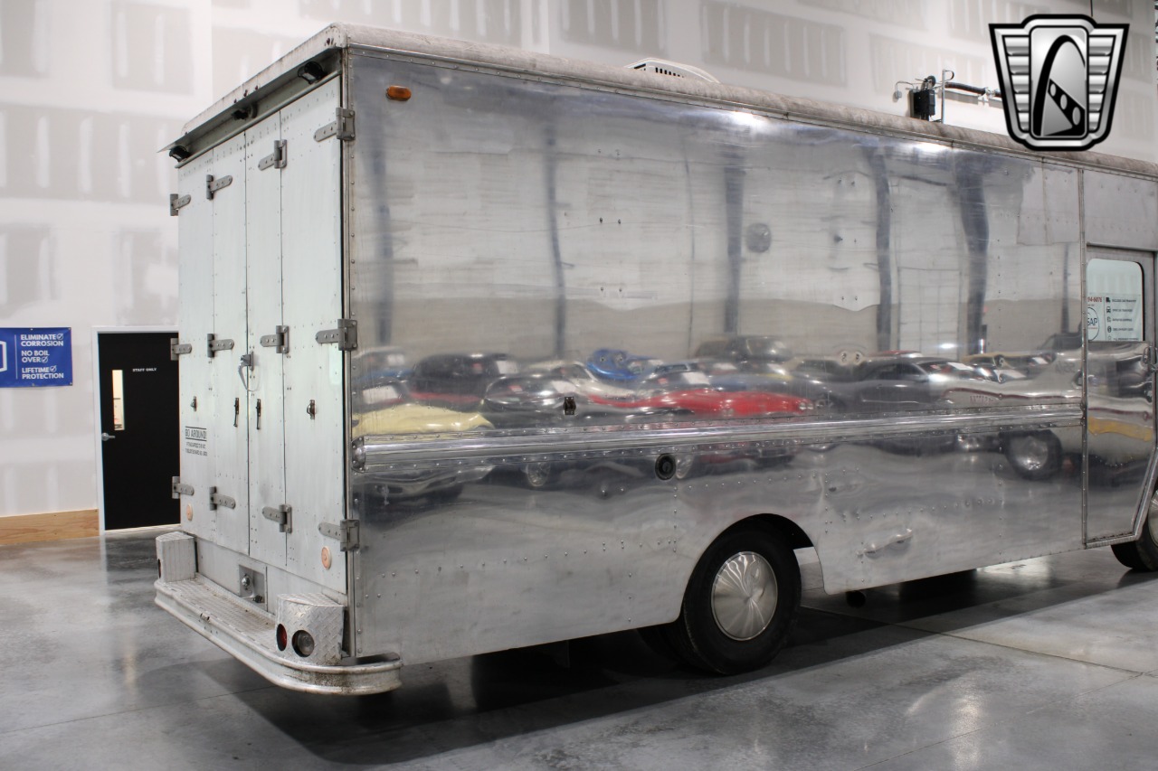 1984 Chevrolet Grumman 72