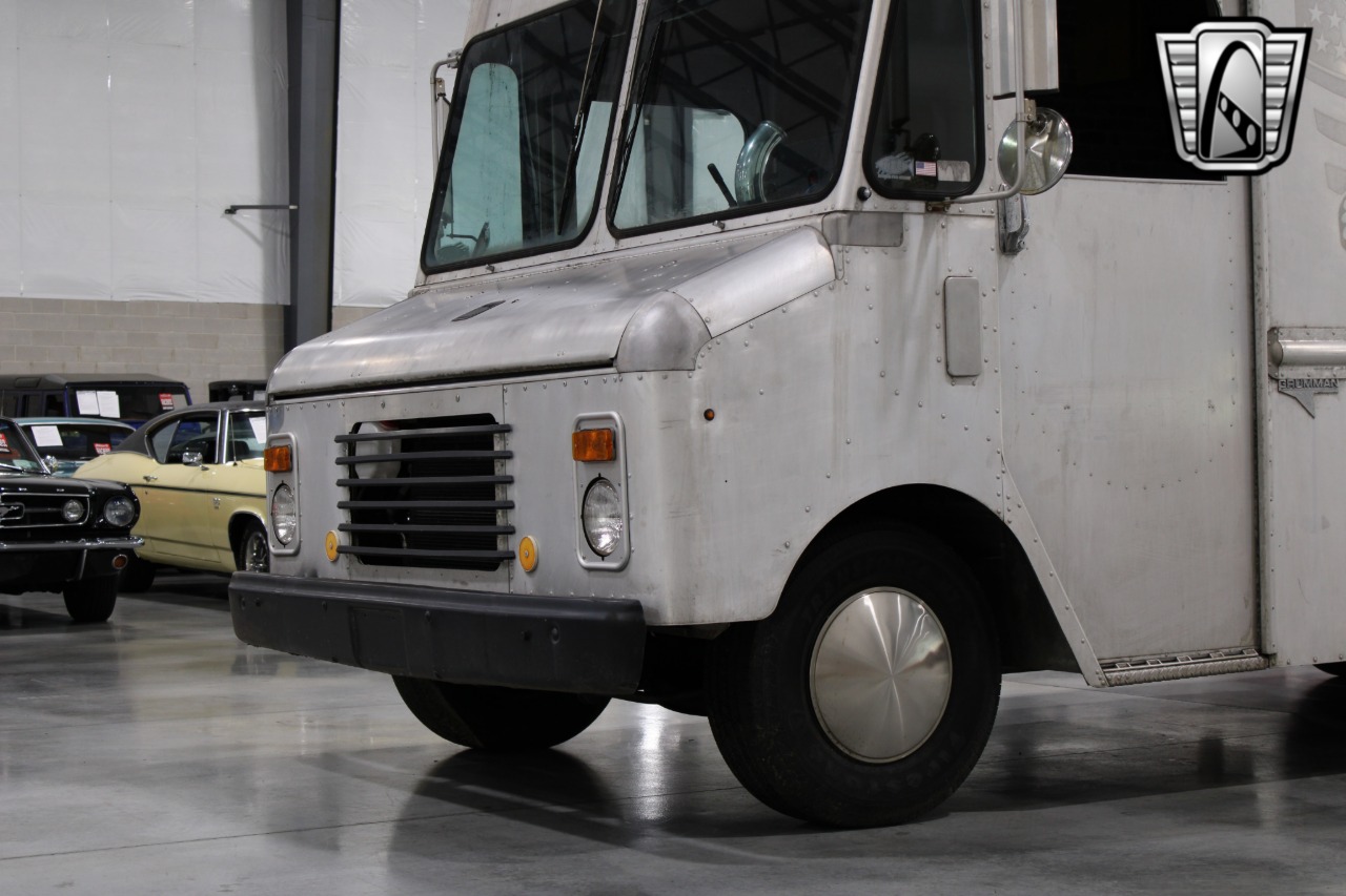 1984 Chevrolet Grumman 49