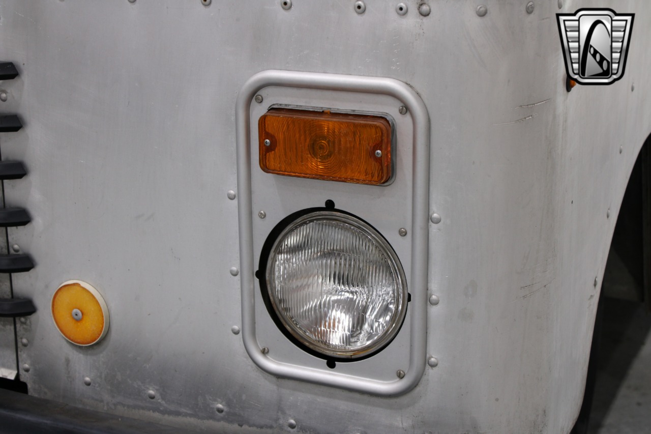 1984 Chevrolet Grumman 50