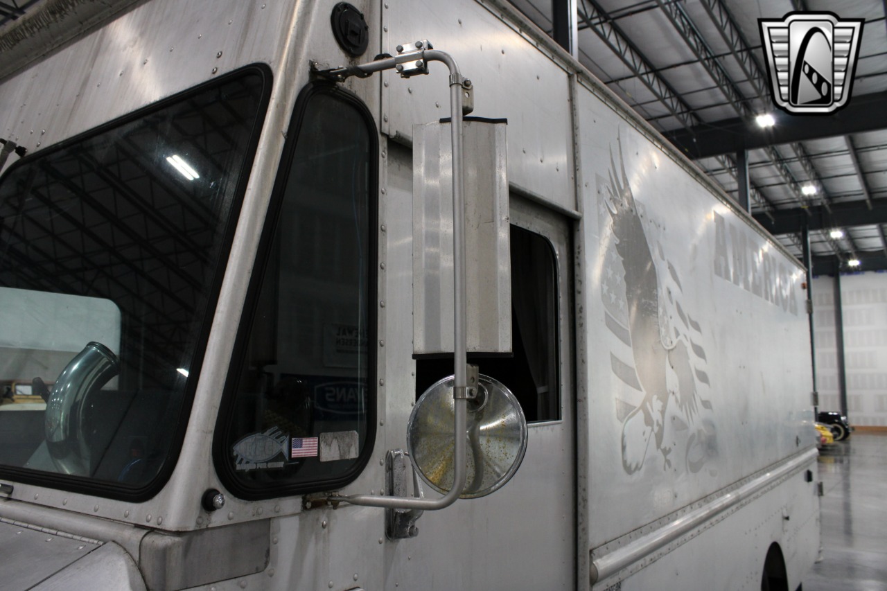 1984 Chevrolet Grumman 54