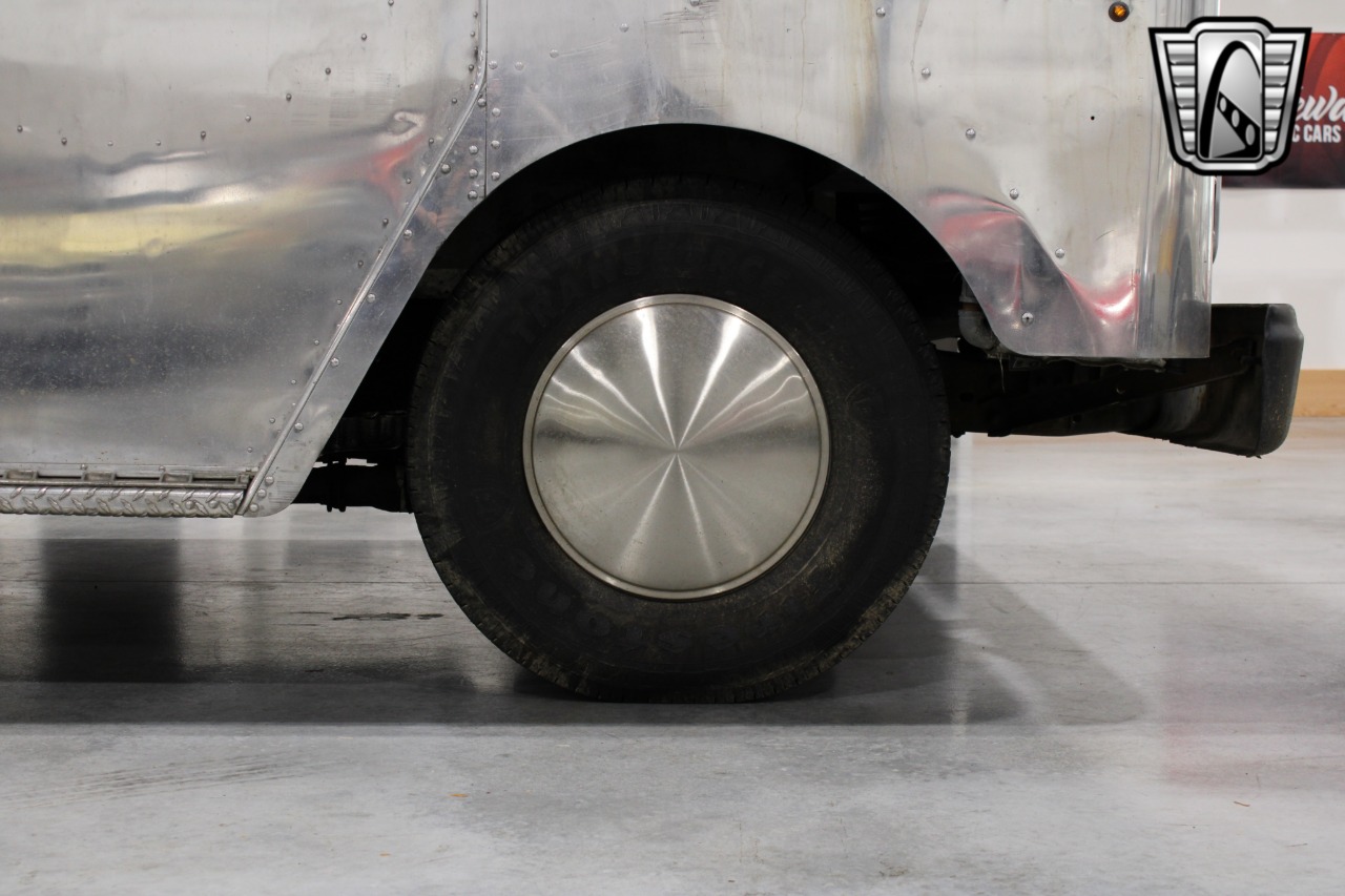 1984 Chevrolet Grumman 80