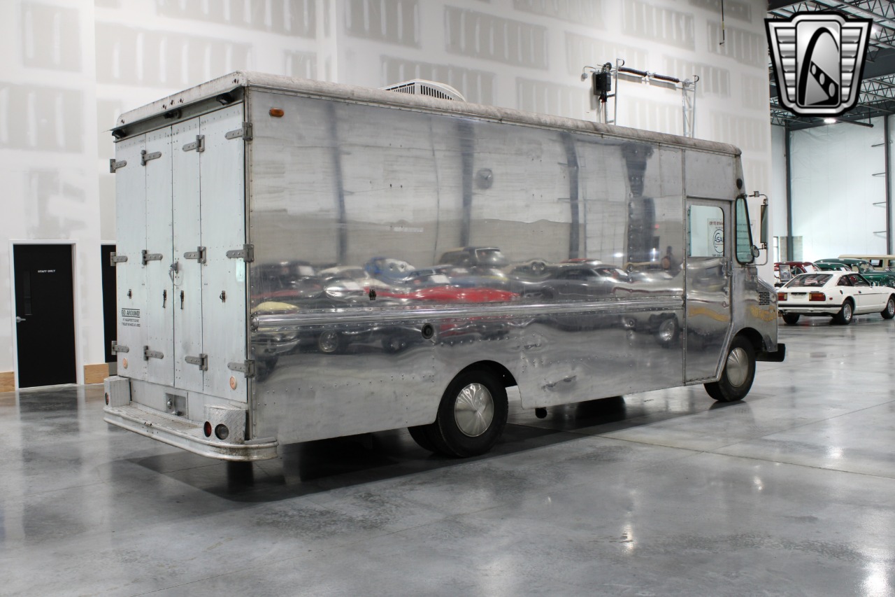 1984 Chevrolet Grumman 35