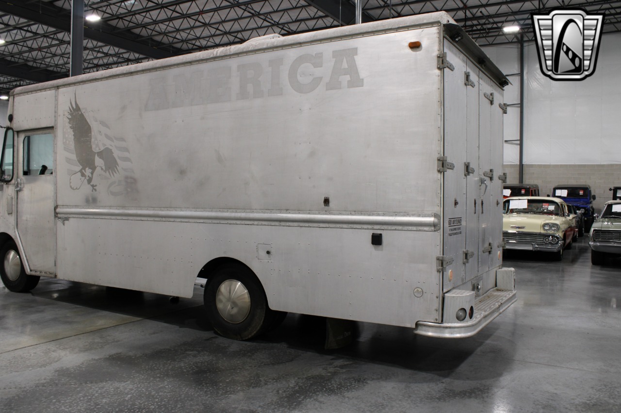 1984 Chevrolet Grumman 61