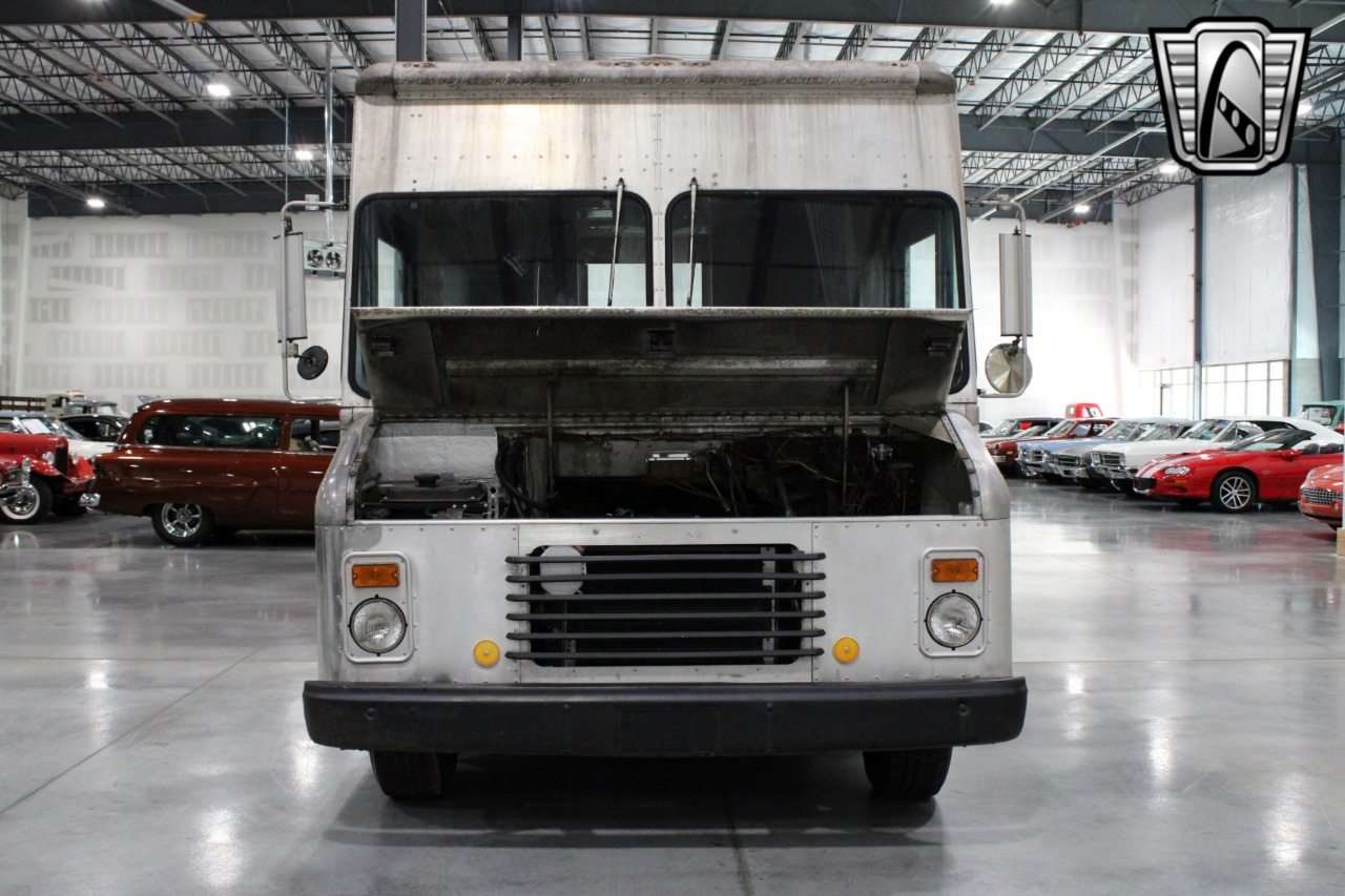 1984 Chevrolet Grumman 20