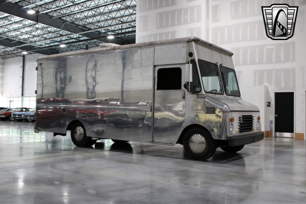 1984 Chevrolet Grumman 40