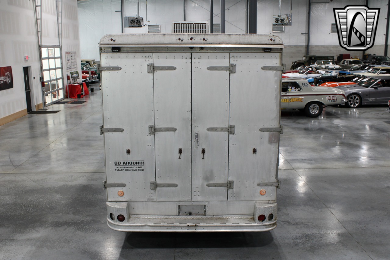 1984 Chevrolet Grumman 44