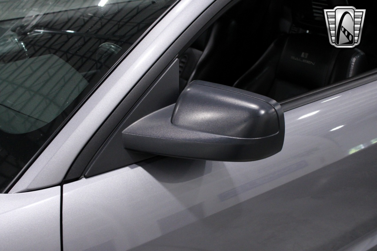 2006 Ford Mustang 69