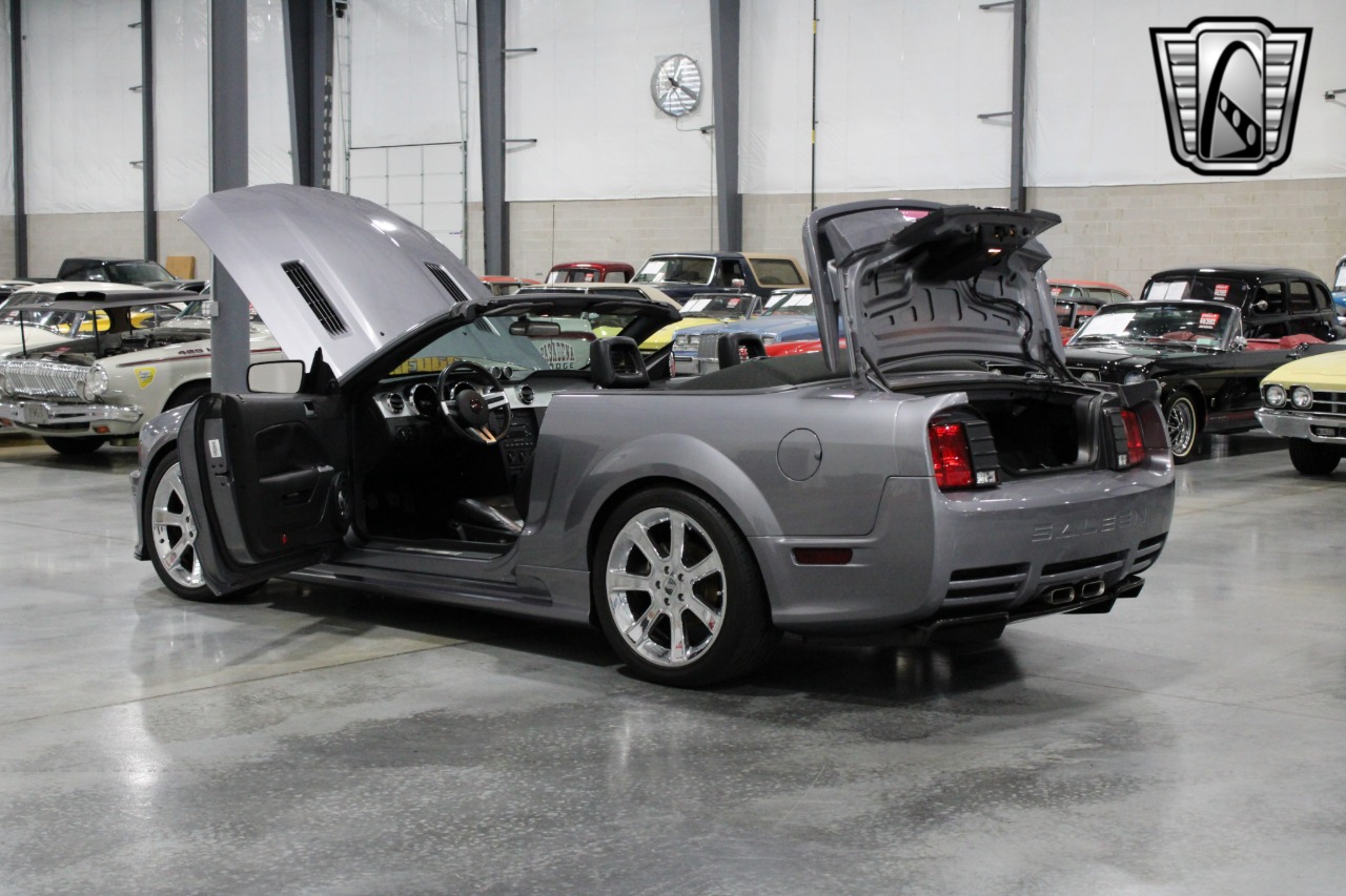 2006 Ford Mustang 17