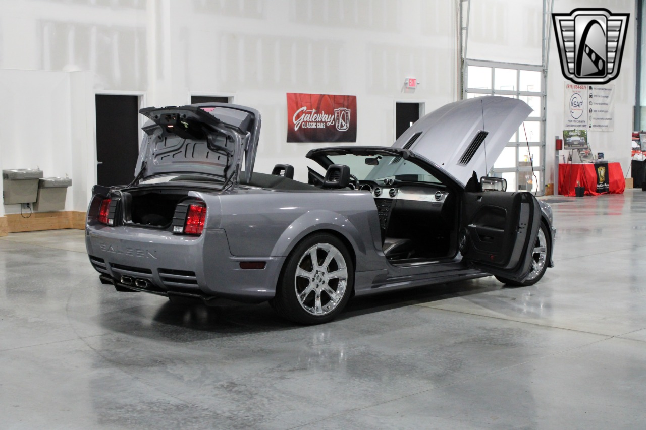 2006 Ford Mustang 19