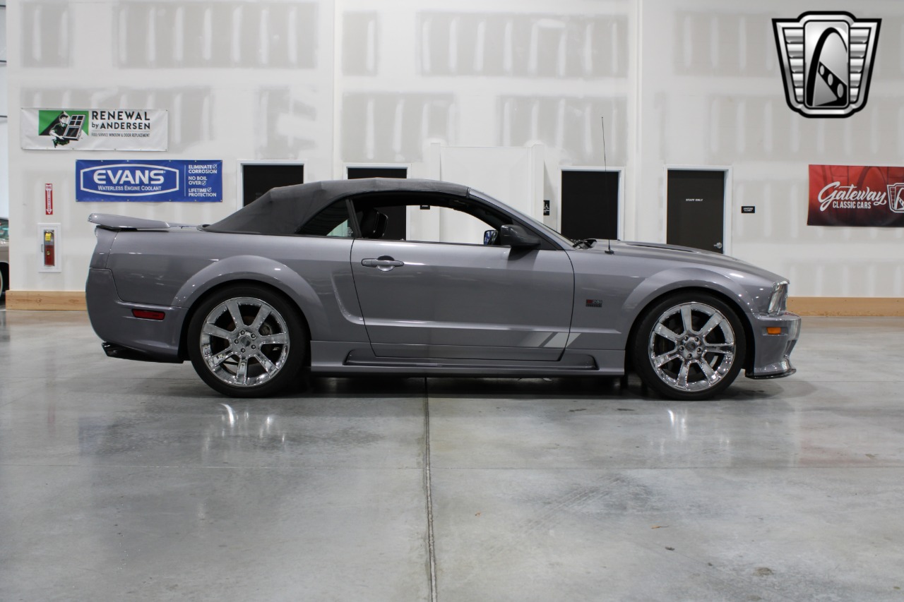 2006 Ford Mustang 50